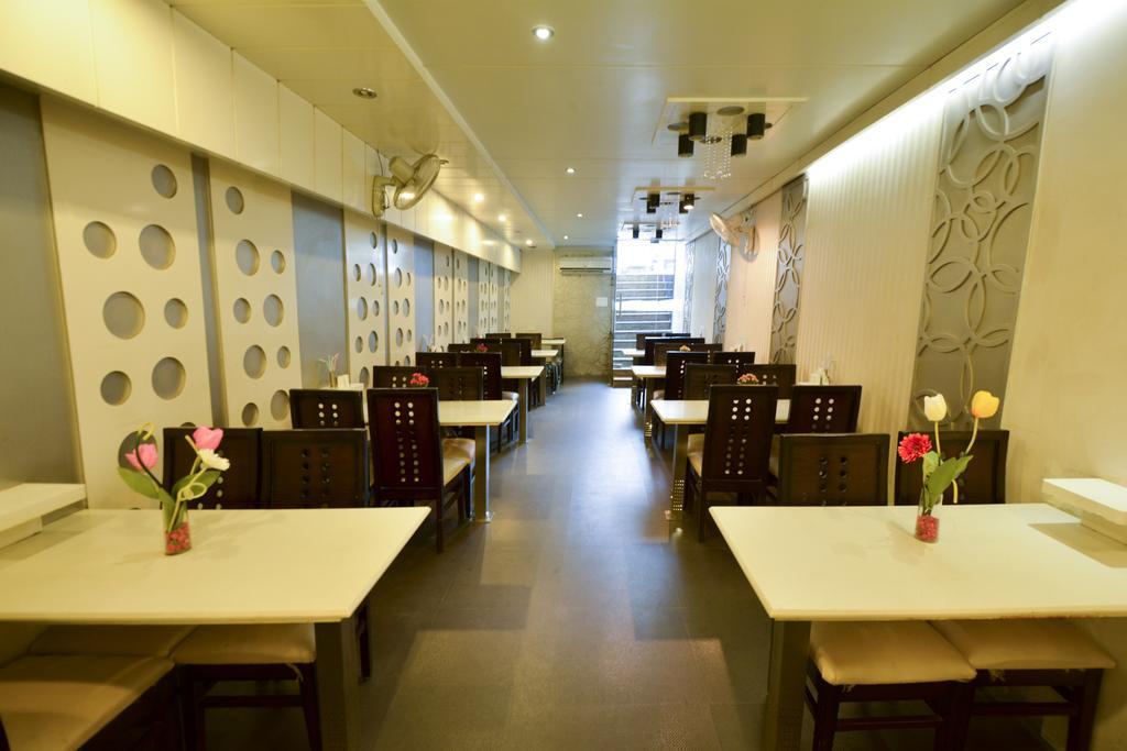 Hotel Central Residency Varanasi Ngoại thất bức ảnh