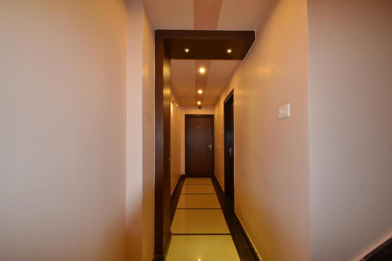 Hotel Central Residency Varanasi Ngoại thất bức ảnh